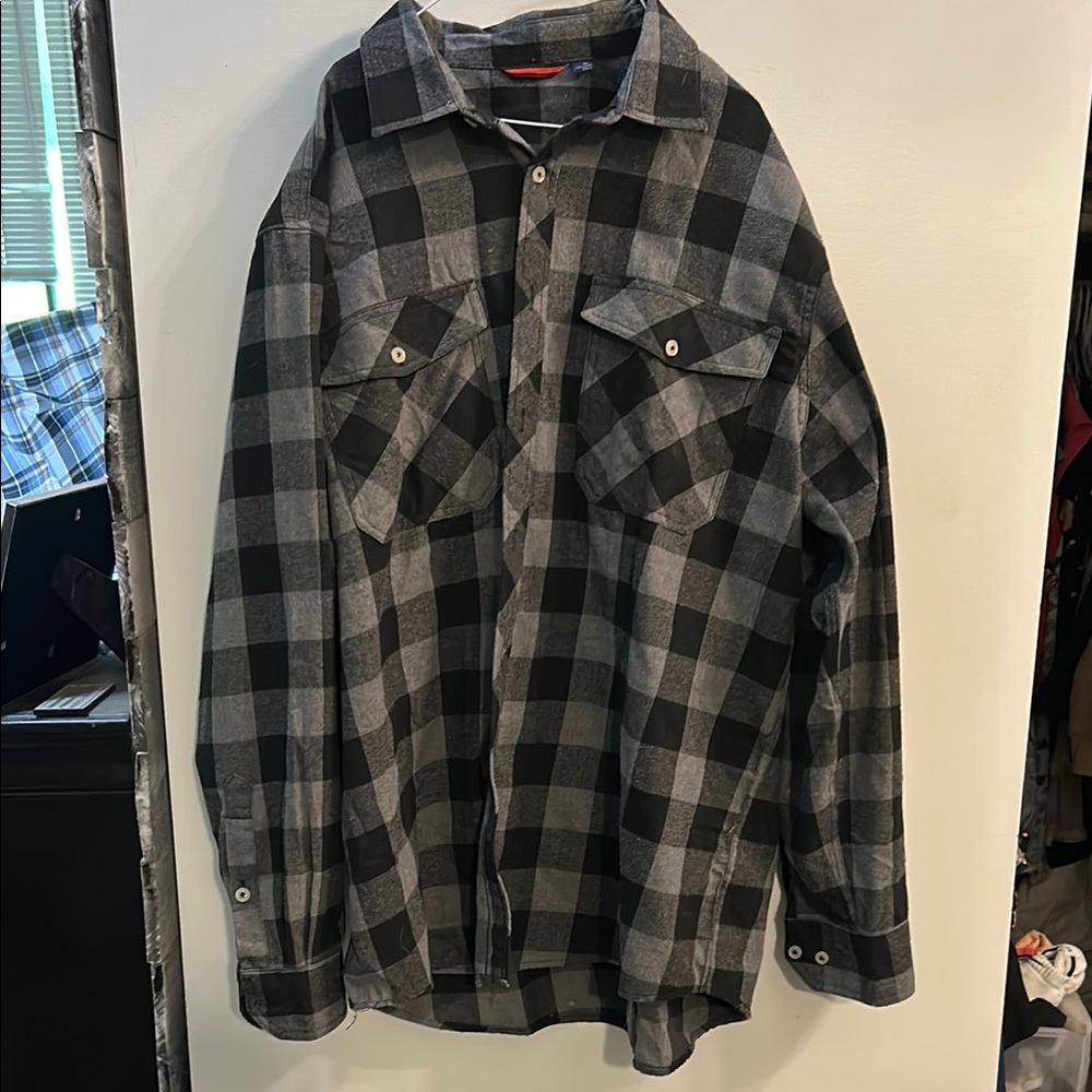 Source Unknown Black and Gray Plaid Casual Button Down Shirt